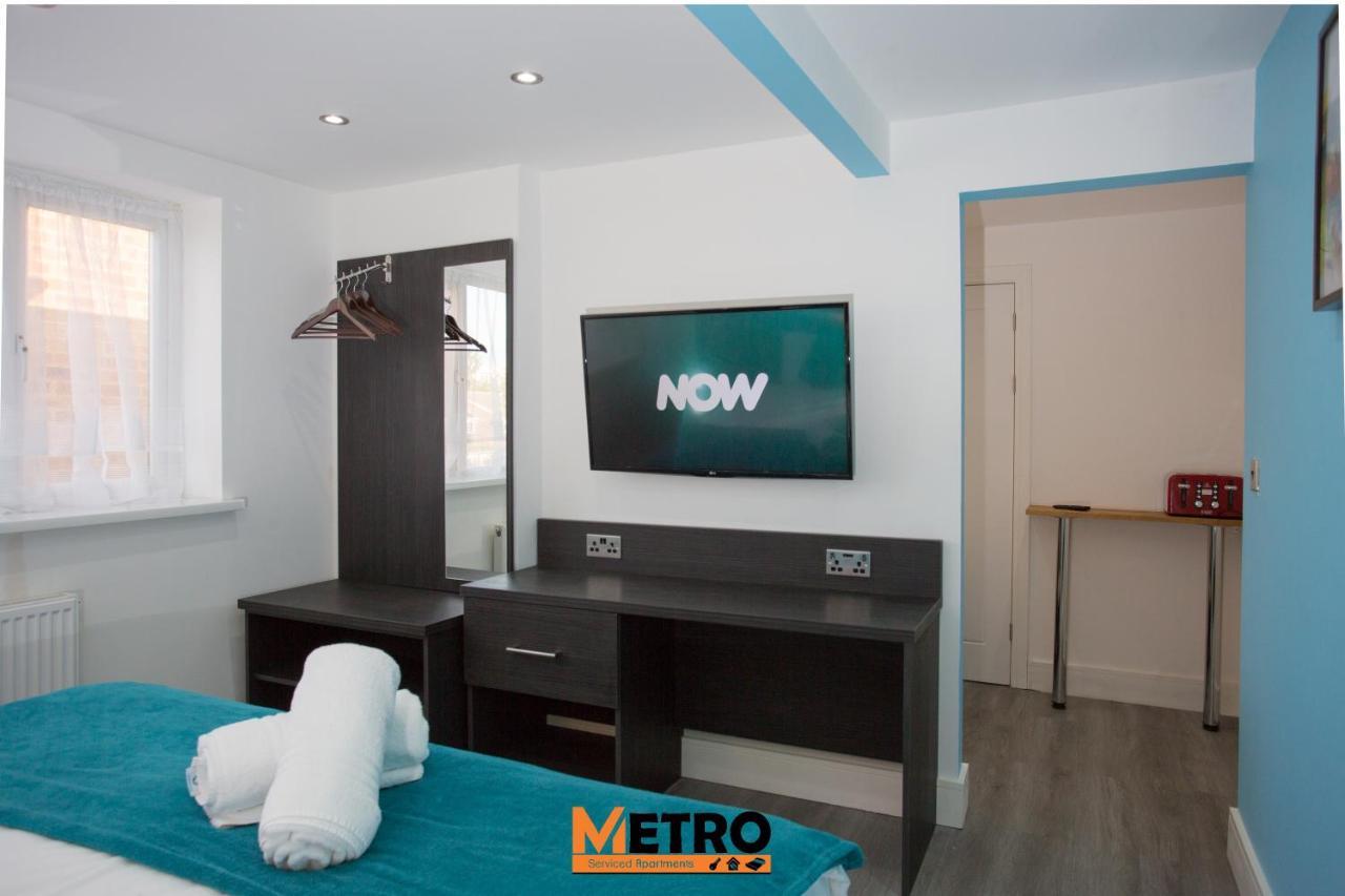 Legoland Heathrow Windsor Apartment Hotel Slough Esterno foto