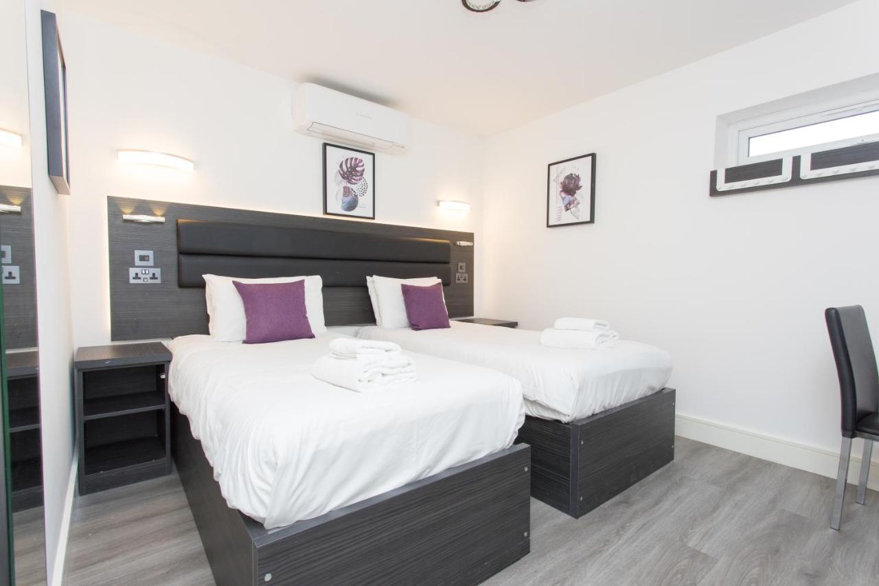 Legoland Heathrow Windsor Apartment Hotel Slough Esterno foto